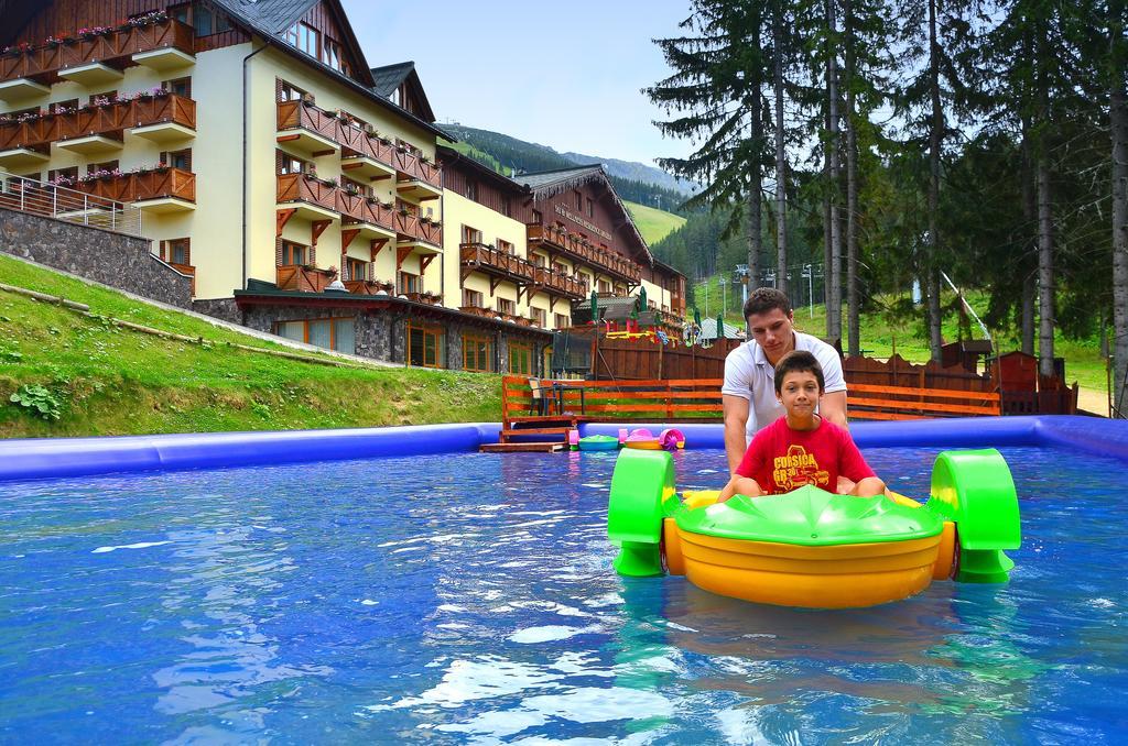 Ski & Wellness Residence Druzba ديمانوفْشكا دولِنا المظهر الخارجي الصورة