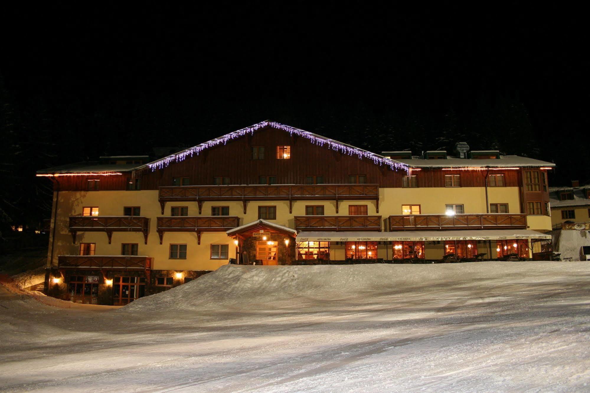 Ski & Wellness Residence Druzba ديمانوفْشكا دولِنا المظهر الخارجي الصورة